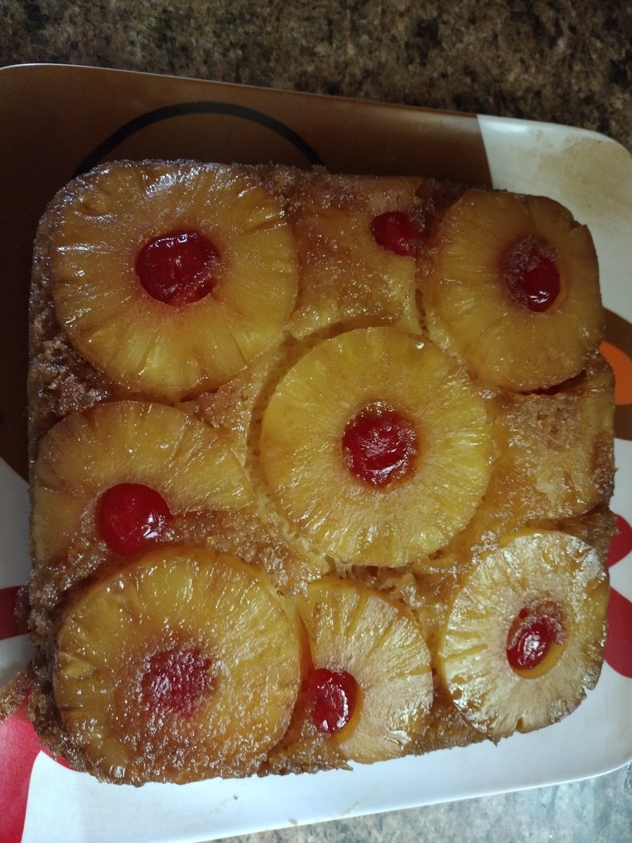 I finally made it🥰And I used a crapload of brown sugar😍As soon as she cools down she's mine!😜💕