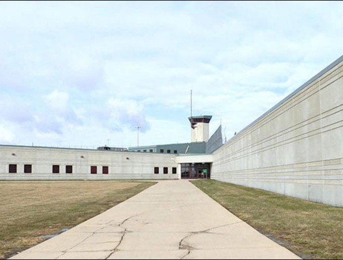 Watch Wall Street Mav's leaked NSFW photo on TwXstars