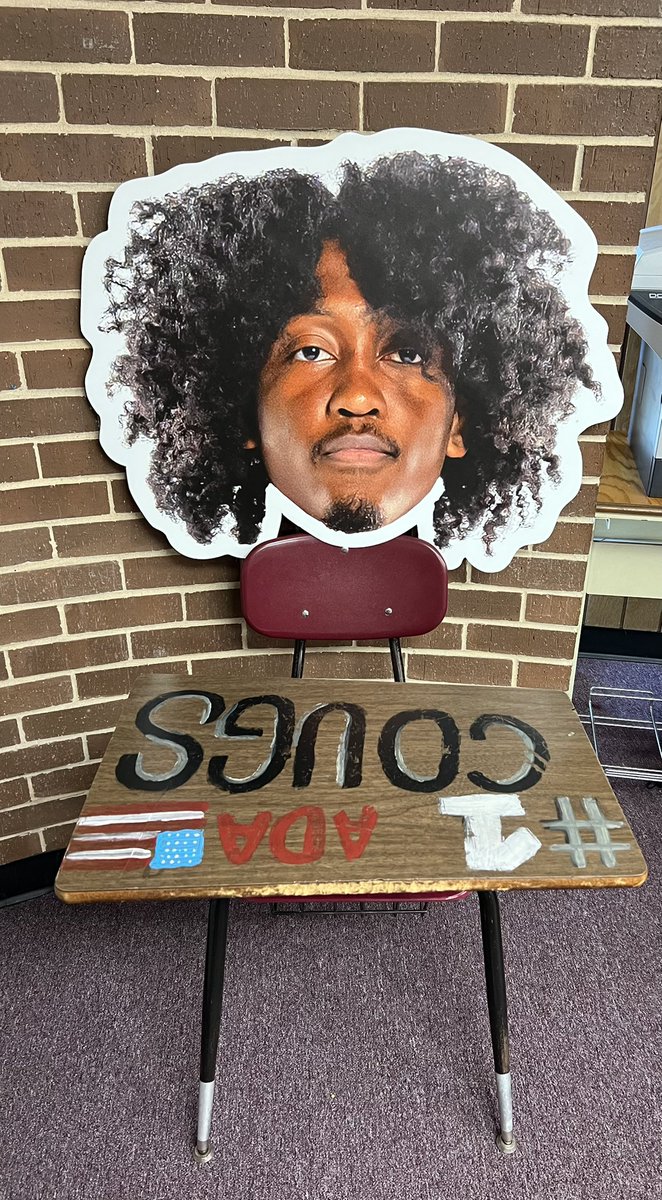 theRobbo23's tweet image. @jdubwttp hanging out in my Geometry class today.  Excelling in the classroom and on the hardwood.  #JDub #THUNDER #WeAreAda