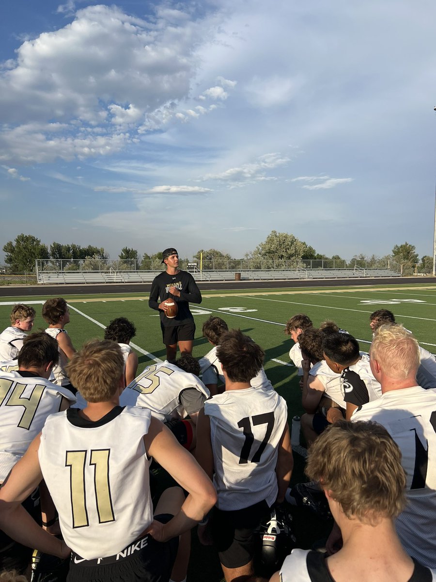 MOHI Football (@mohi_football) on Twitter photo Great to have former Monarch Football player and current <a href="/MinesFootball/">Mines Football</a> wide receiver <a href="/MellishOwen/">Owen Mellish</a> speak to our current group!
#skoyotes #PACKSTANDARD #80027 #intheARENA #CoyoteCountry #season28 Great to have former Monarch Football player and current <a href="/MinesFootball/">Mines Football</a> wide receiver <a href="/MellishOwen/">Owen Mellish</a> speak to our current group!
#skoyotes #PACKSTANDARD #80027 #intheARENA #CoyoteCountry #season28