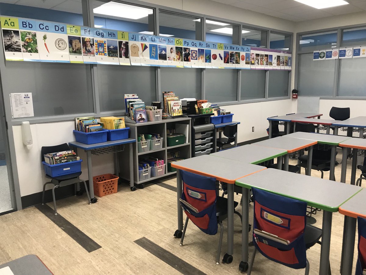 MsMiller_WES's tweet photo. We had a great first day of school at the new ⁦@Warren_Elem⁩. Soon I’ll have students in my new room! https://t.co/Q2oabOcbsQ