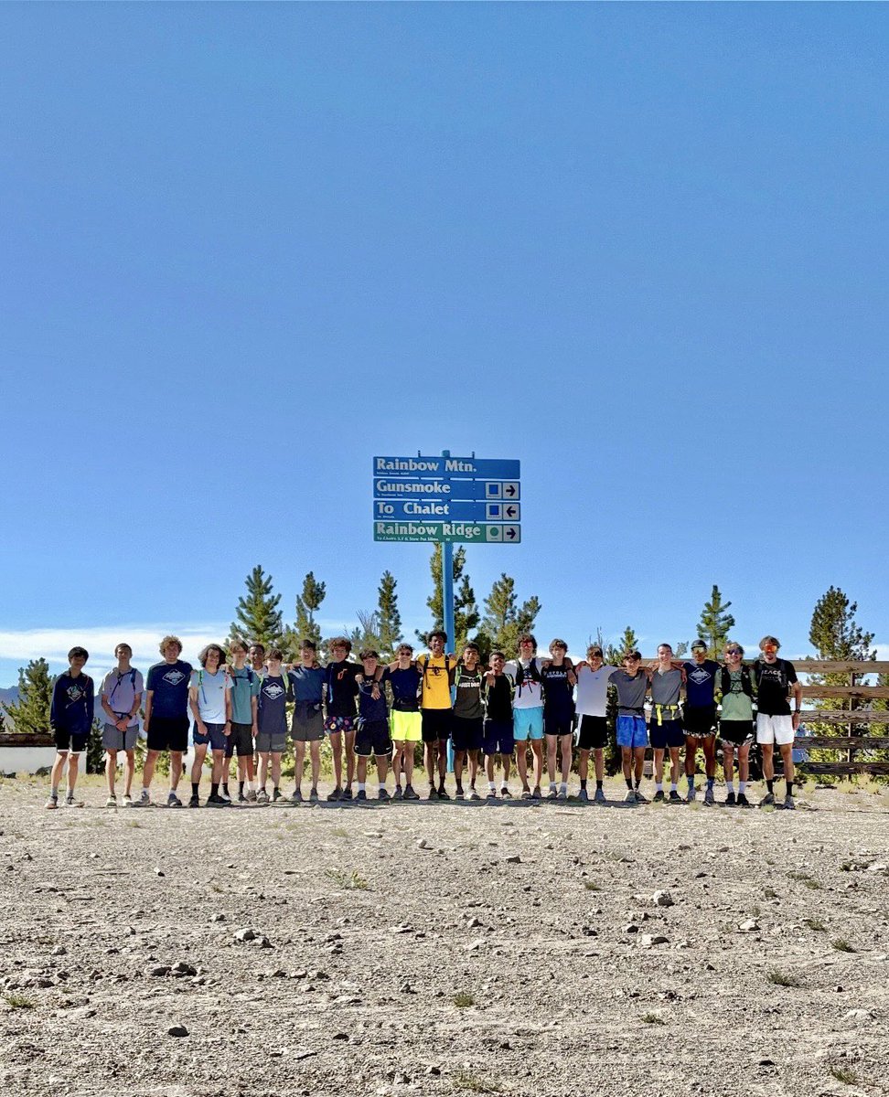 Can’t beat these views! Mammoth Training Week 2025 #GoCubs 🏔️
