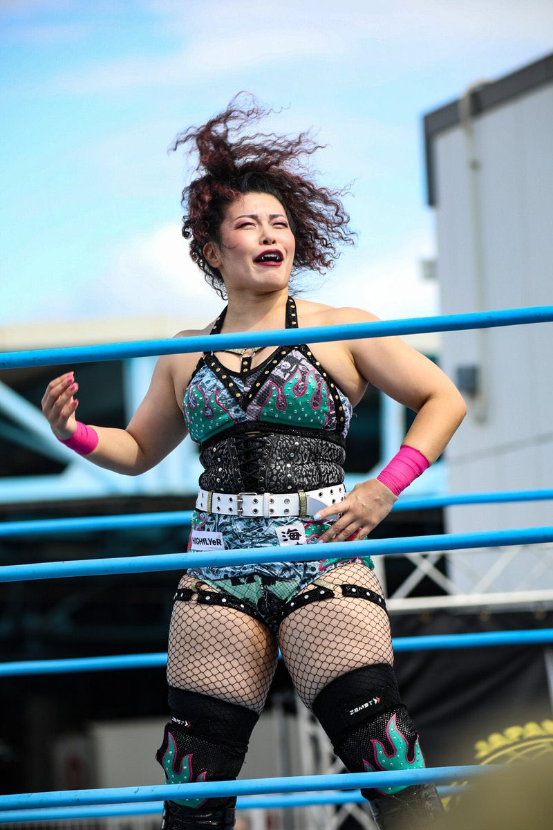 今年もやります、大好きな #市場deプロレス ！！
立ち見は無料！

夏空の下見るプロレスは最高だよ！
筋肉熱帯雨林へ、ようこそ👊🏼

#Evo_pw