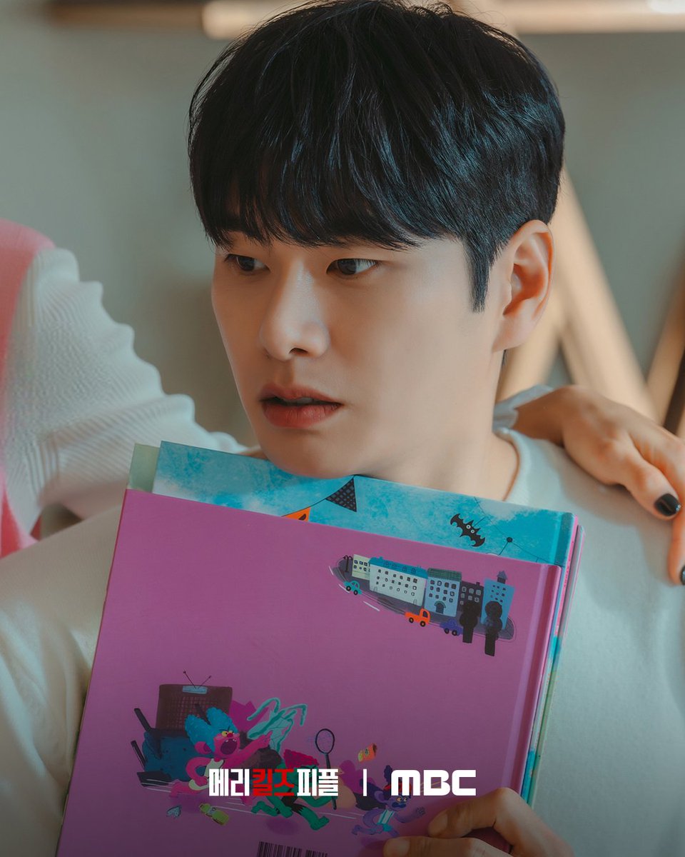 #메리킬즈피플 임팩트 甲 특별출연!👀
#곽선영 #이이경 달콤살벌케미 많관부✨

MBC <메리 킬즈 피플>
금토 밤 10시 MBC 방송

#이보영 #이민기 #강기영
#mbcdrama #MBC금토드라마 #MBC #marykillspeople