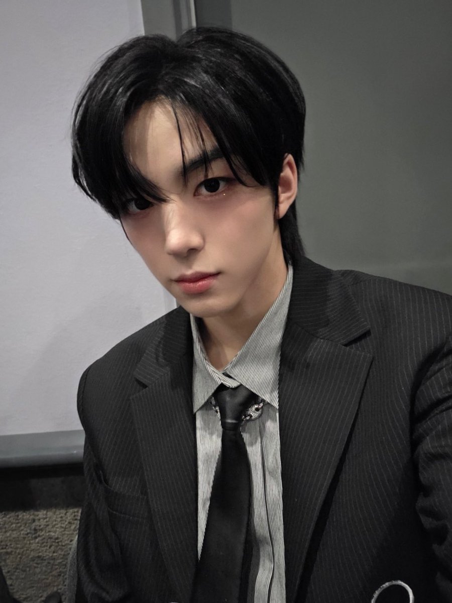 [🌠] #백준혁_DID
🖤

#IDID #아이딧 #BAEKJUNHYUK #백준혁