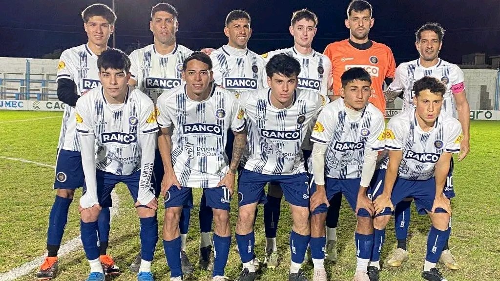 rodririquelme8's tweet photo. #CopaPais
Final -Ida/Córdoba
Liga Regional de Rio Cuarto 1-Liga Oncativo 0
Gol de Agustín Cuello, para la #LRFRC.
La vuelta se juega Miércoles 13 de Agosto, 20:30 https://t.co/3D27kKYl0q