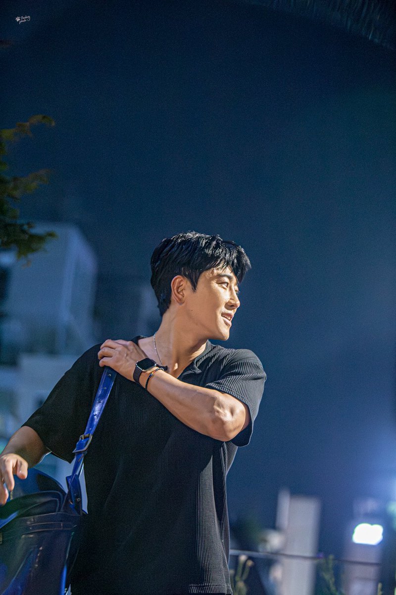 박민성 배우님의 생일을 진심으로 축하드립니다😍😍
항상 행복하시고 건강하시길!!!💕💕 iloveyou...

#해피민성데이
#HAPPYMINSUNGDAY
#평생_무대해_박민성