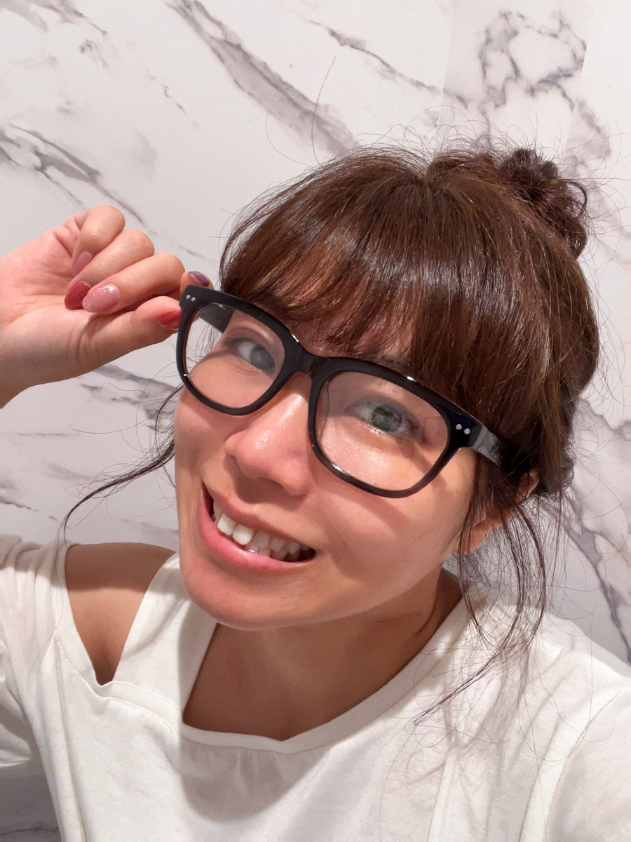 結構重めのモノモライが出来ました👀

重い。痒い。眠いw笑

メガネ買っといて良かった👓️
