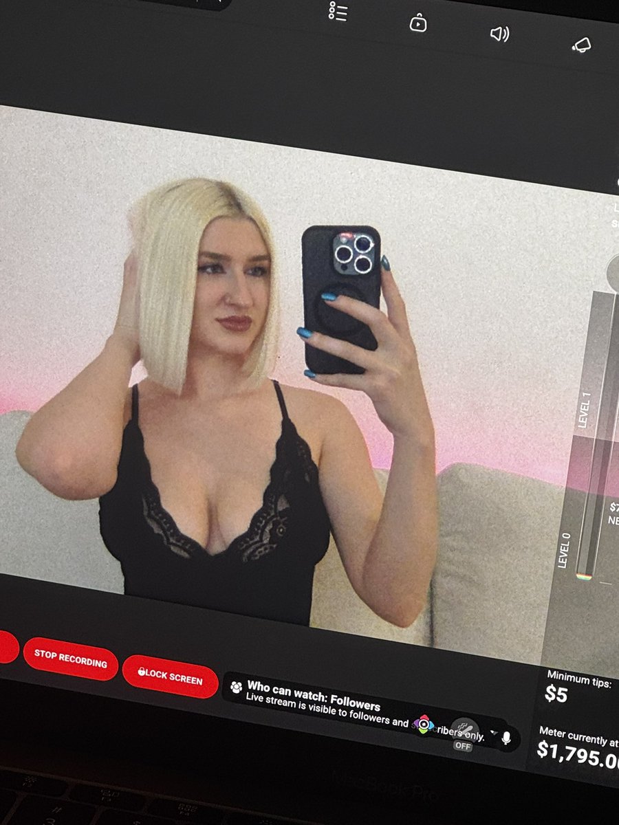 I’m live piggies, come send 🤭