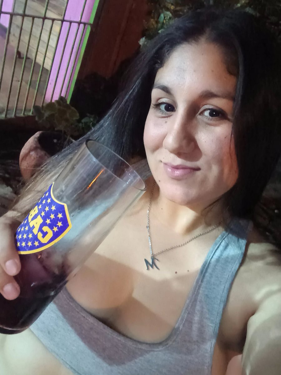 MaaayV1905's tweet photo. Boca y el vino van siempre de la mano! 🤤😮‍💨 https://t.co/pCuhvkpr9B