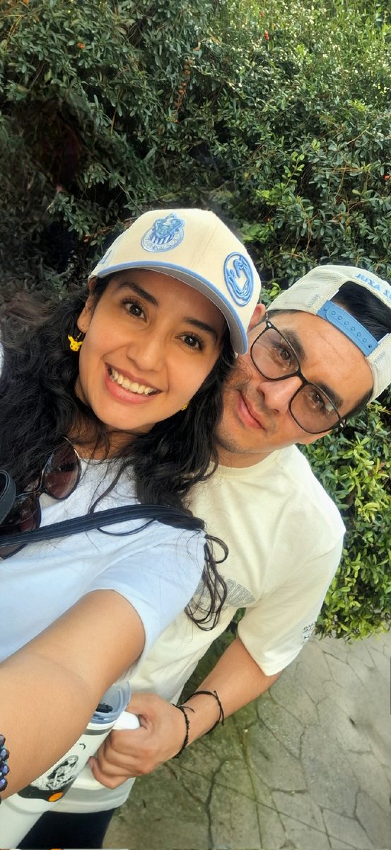 Johnalex1901's tweet image. Yo quiero mucho a mi hermosa novia, tu felicidad es mi paz y tranquilidad, mi corazón late por tí ♥️ 

Love you so much baby 

#loveofmyeternity #loveyou #4evr #Vale #CAZ #GDL