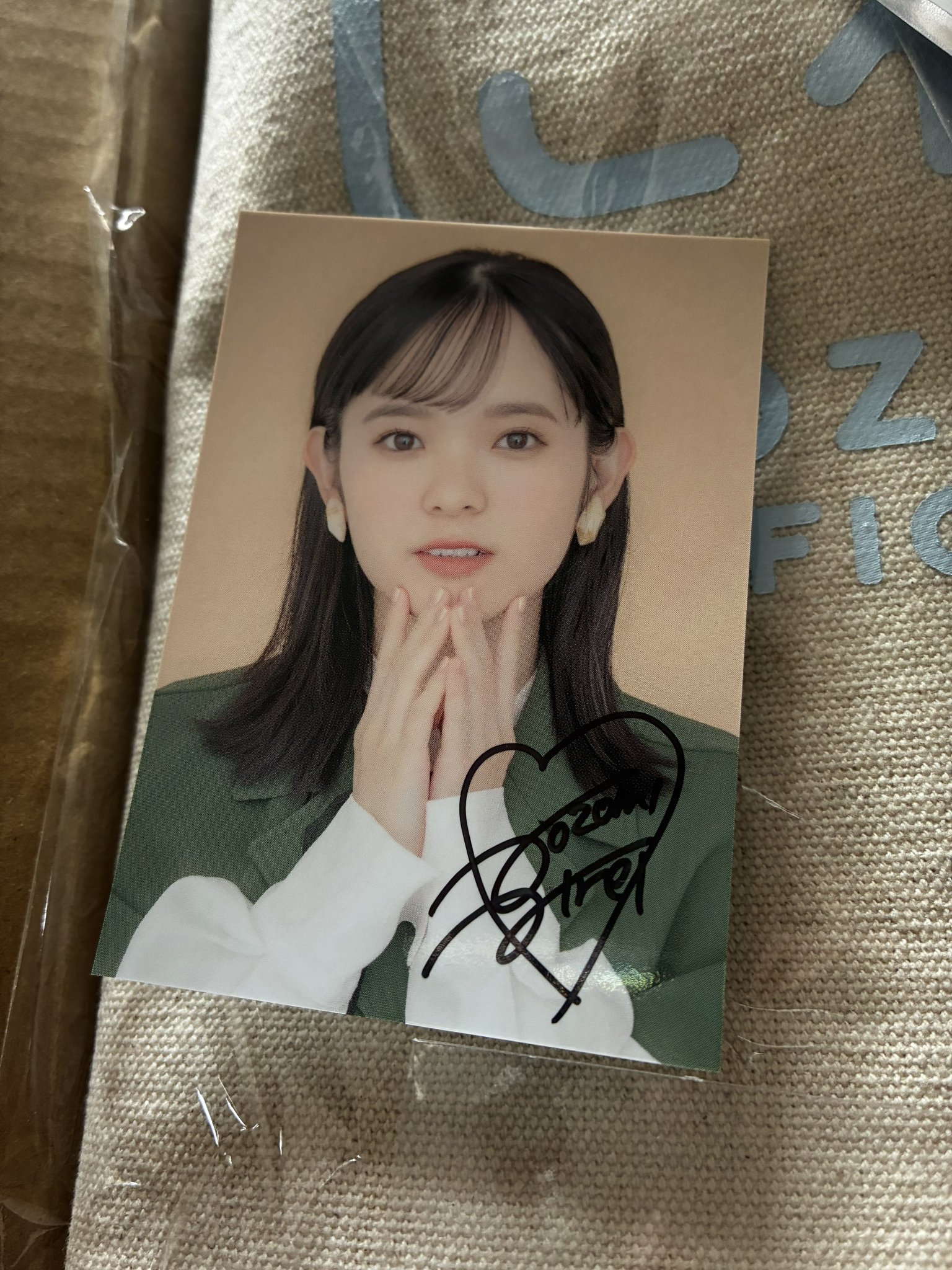 Apink ウンジ サイン入り ポロ写真 トレカ くぼ on X: 