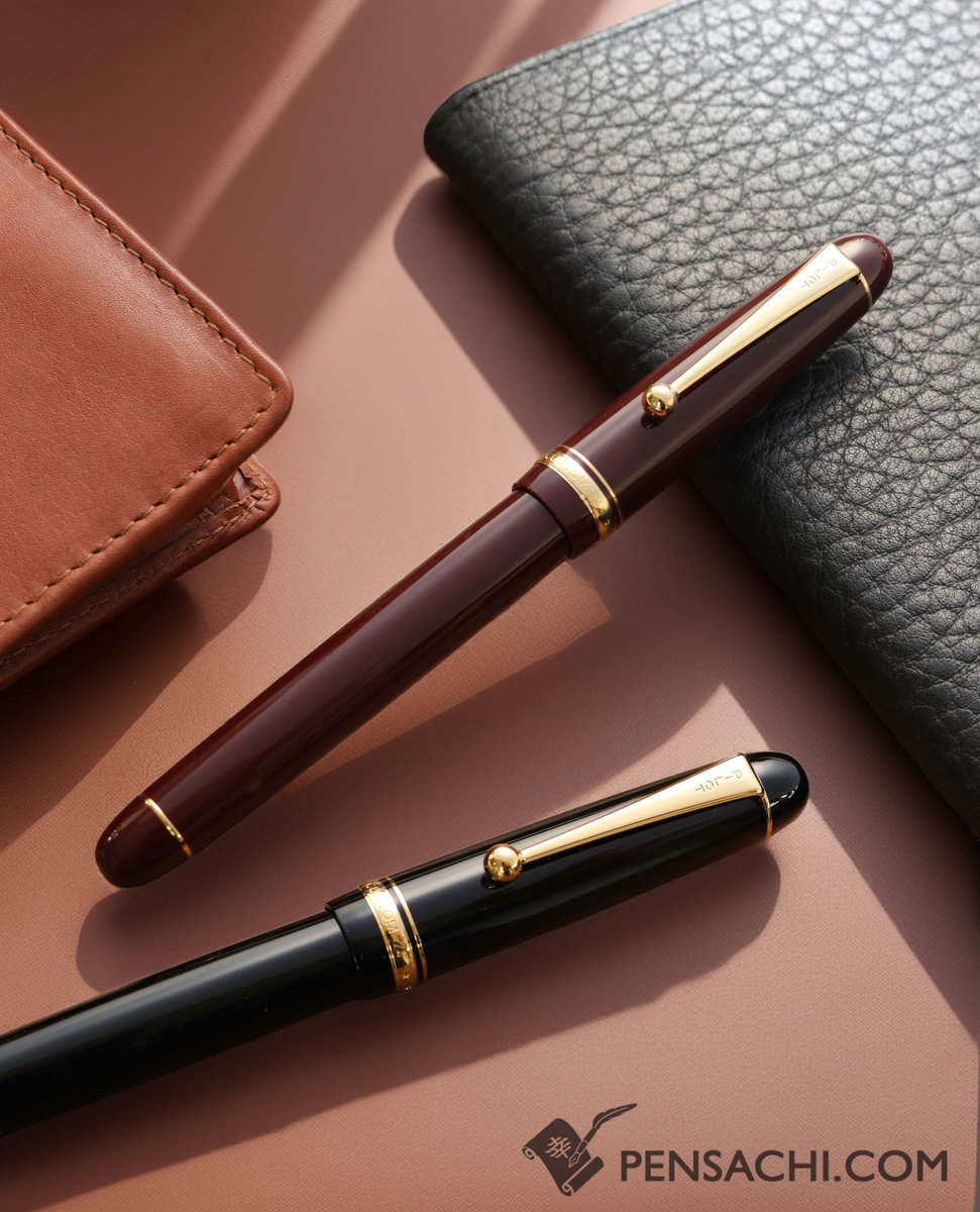 pen_sachi's tweet photo. Items in frame:
🔺PILOT Custom 74 Black
Nib: 14k Gold
🔺PILOT Custom 74 Deep red
Nib: 14k Gold
#pensachi #fountainpen #pilotcustom74 #custom74 #fountainpenaddict #fountainpennetwork #fountainpencommunity #penaddict #fpgeeks #fpn #writinginstrument #Füllfederhalter #penmanship https://t.co/oEsc4BKNri