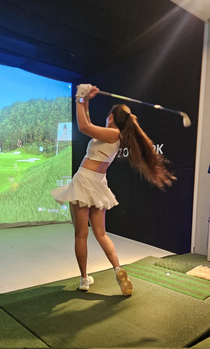 8월11일부터 13일까지
원주여행갑니다.
일정중 12일 오로라cc 2부티라운딩을 하려합니다
저희인원 남1 여2 
함께 라운딩가능하신분 계실까요?
디엠 주세요