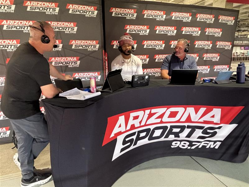 K1, QB 1, Kyler Murray!

On with us now!

youtube.com/live/OWz3Ae1Gw…