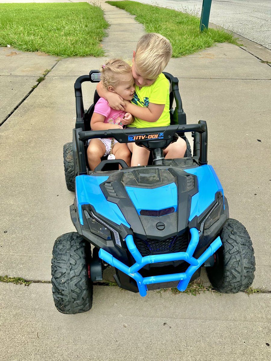 Allison Carter tweet media