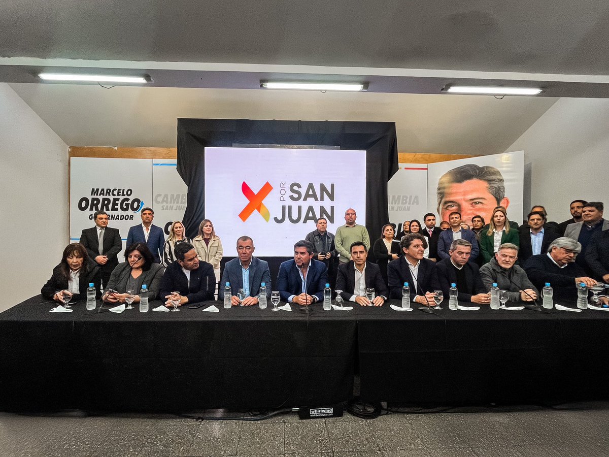 Estamos convencidos de que hay un camino.
Un camino sanjuanino, del lado de la gente, con trabajo, agallas y compromiso.
No vamos a dar un paso atrás, ni a resignar nada.
Por lo que hicimos.
Por lo que falta.
Por lo que viene.
POR SAN JUAN 🧡
<a href="/XSanJuanOk/">Frente Por San Juan</a> #FrentePorSanJuan