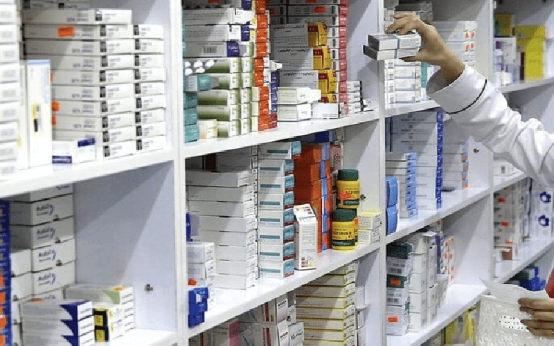 SonPolemicas's tweet photo. Venezuela produce el 80% de los medicamentos que se consumen en el país, lo que refleja un avance en la soberanía farmacéutica.  
El gobierno nacional ha impulsado alianzas con laboratorios públicos y privados para fortalecer la producción local y reducir la dependencia de importaciones.