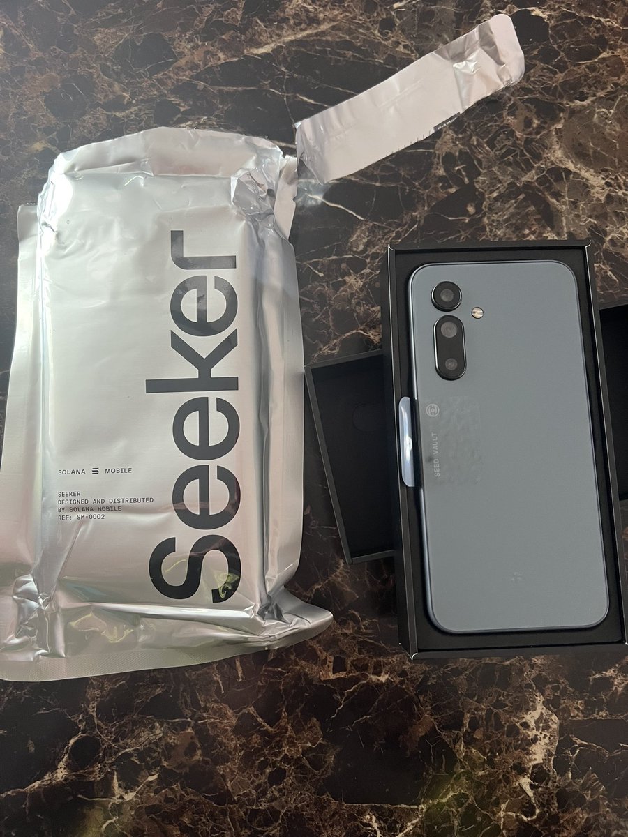 Bluetoothwizard🎒 tweet media