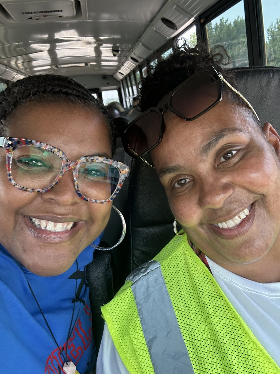 Principal_TG's tweet photo. I love my peeps! We brought it this year! #WPSRally2025 https://t.co/muCljzGL1z