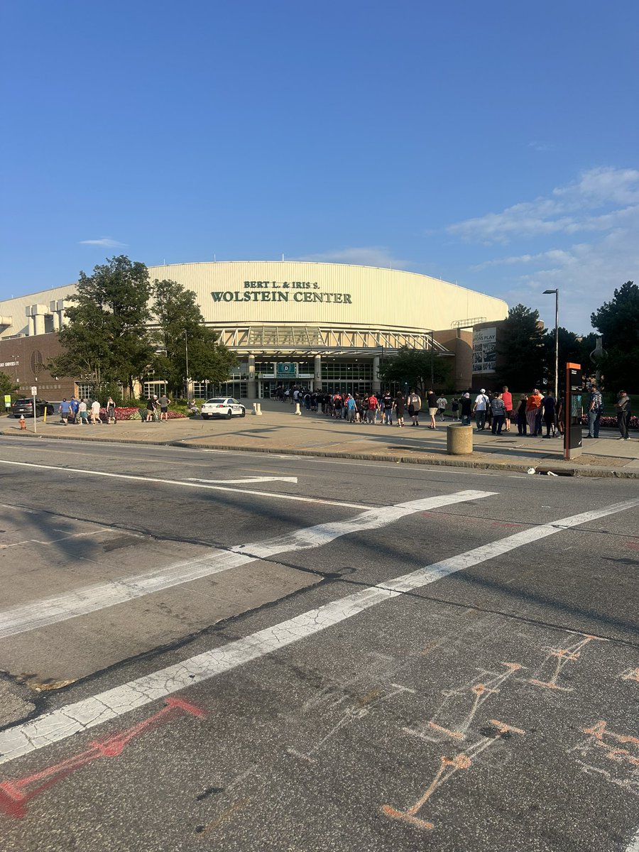 Wrestling shows with lines out the door make me smile 😊