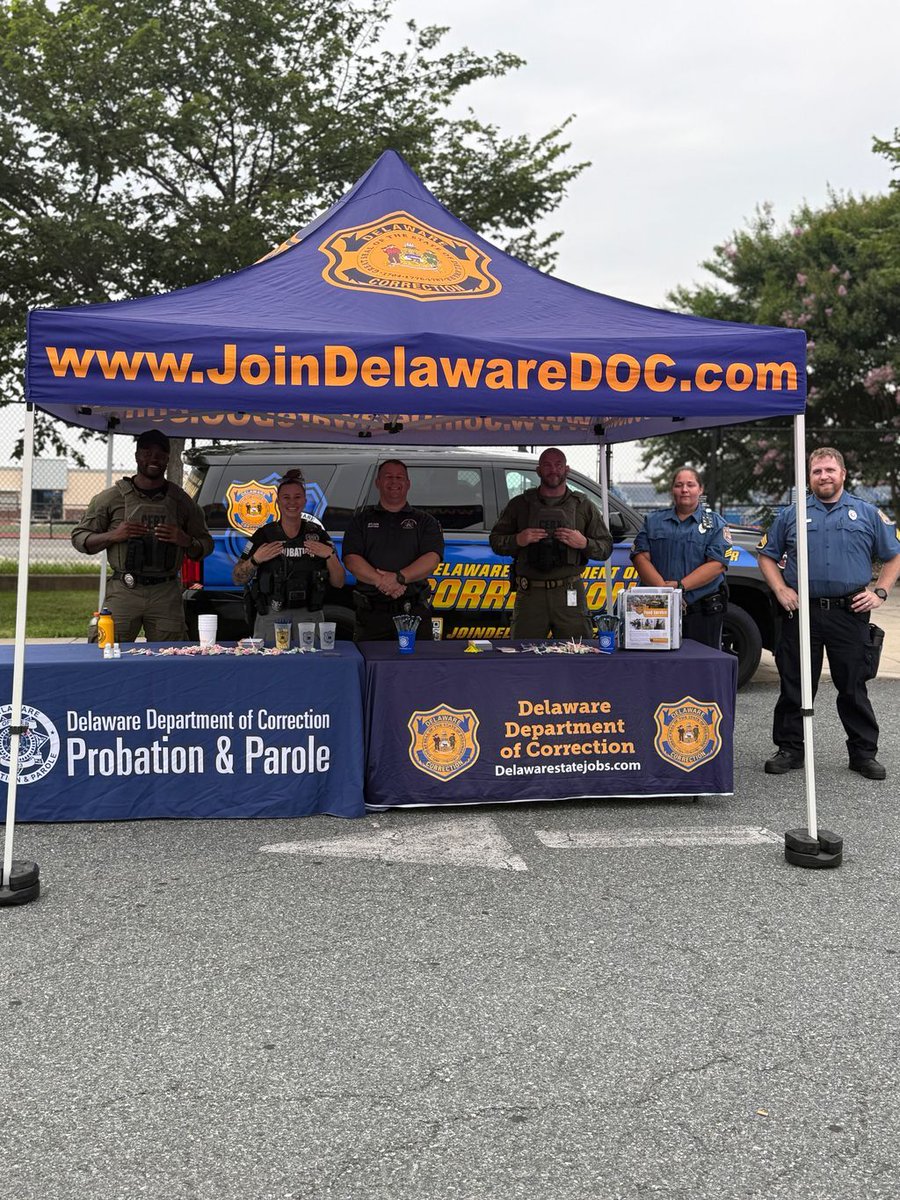 DECorrection's tweet image. The Delaware Department of Correction had a great time last night at the Dover Police Department’s National Night Out!

Thank you DPD for inviting us to participate again this year — it was a wonderful night of connection and community!
👮🤝🌟 #DelawareDOC #NationalNightOut