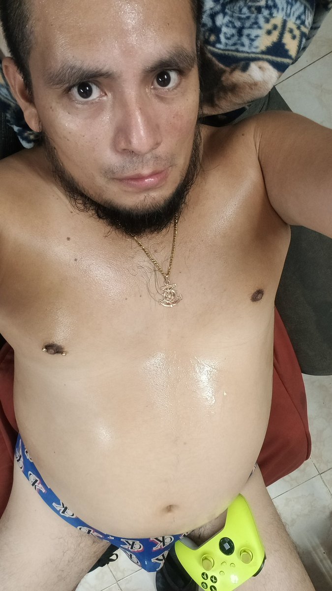 Regresando hacer ejercicio, termine muy sudado, les gusta?
#lgtbmexico #ososmexico #ososgay #gaybear #gaybody #gaygym #gaygamer #gaycolector #gaycoleccionista #gaypride #gaypiercing #gaycoleccion #gayman #gayguy