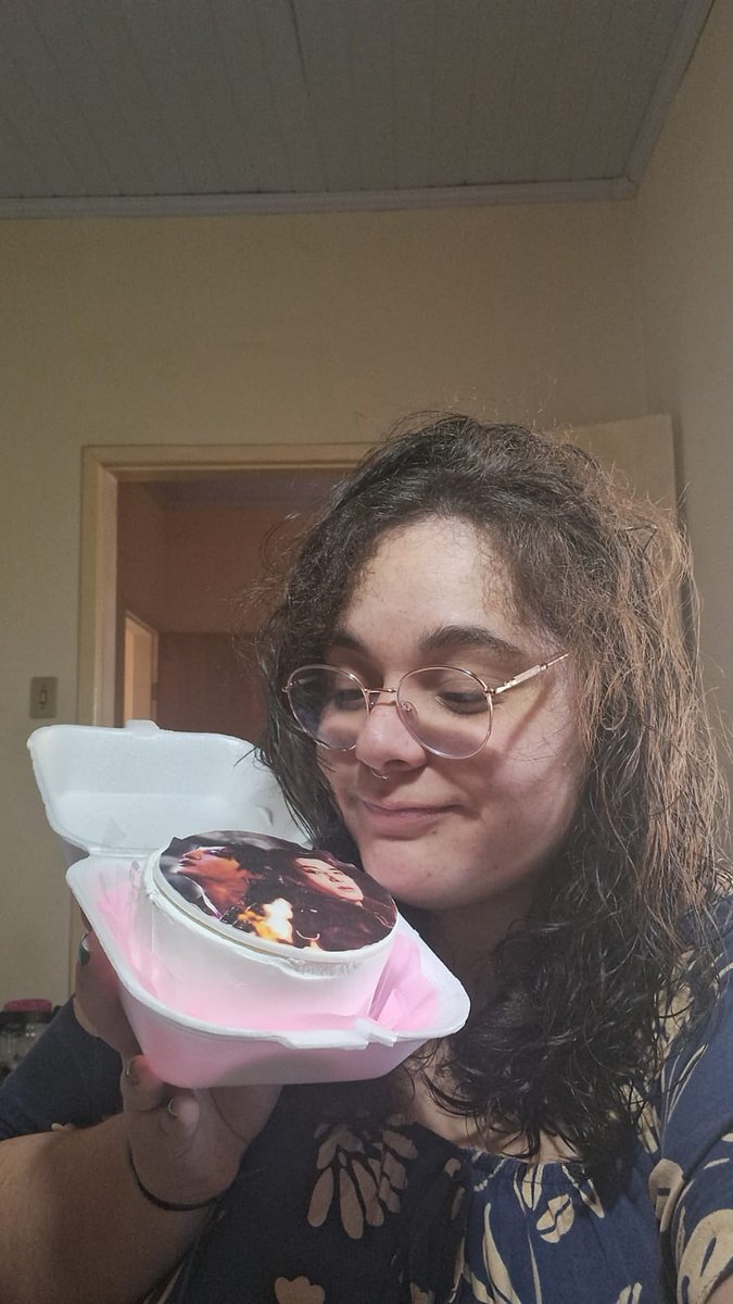 FELIZ NATI'S DAY!! Feliz aniversário pra minha copiazinha exata, meu duo, maior jakezete do meu coração. Que sua vida seja repleta de coisas boas e muitas conquistas, sempre estarei aqui torcendo. Obg por todas as conversas, risadas, surtos e conselhos. Te amo!! <a href="/orngescape/">.</a>