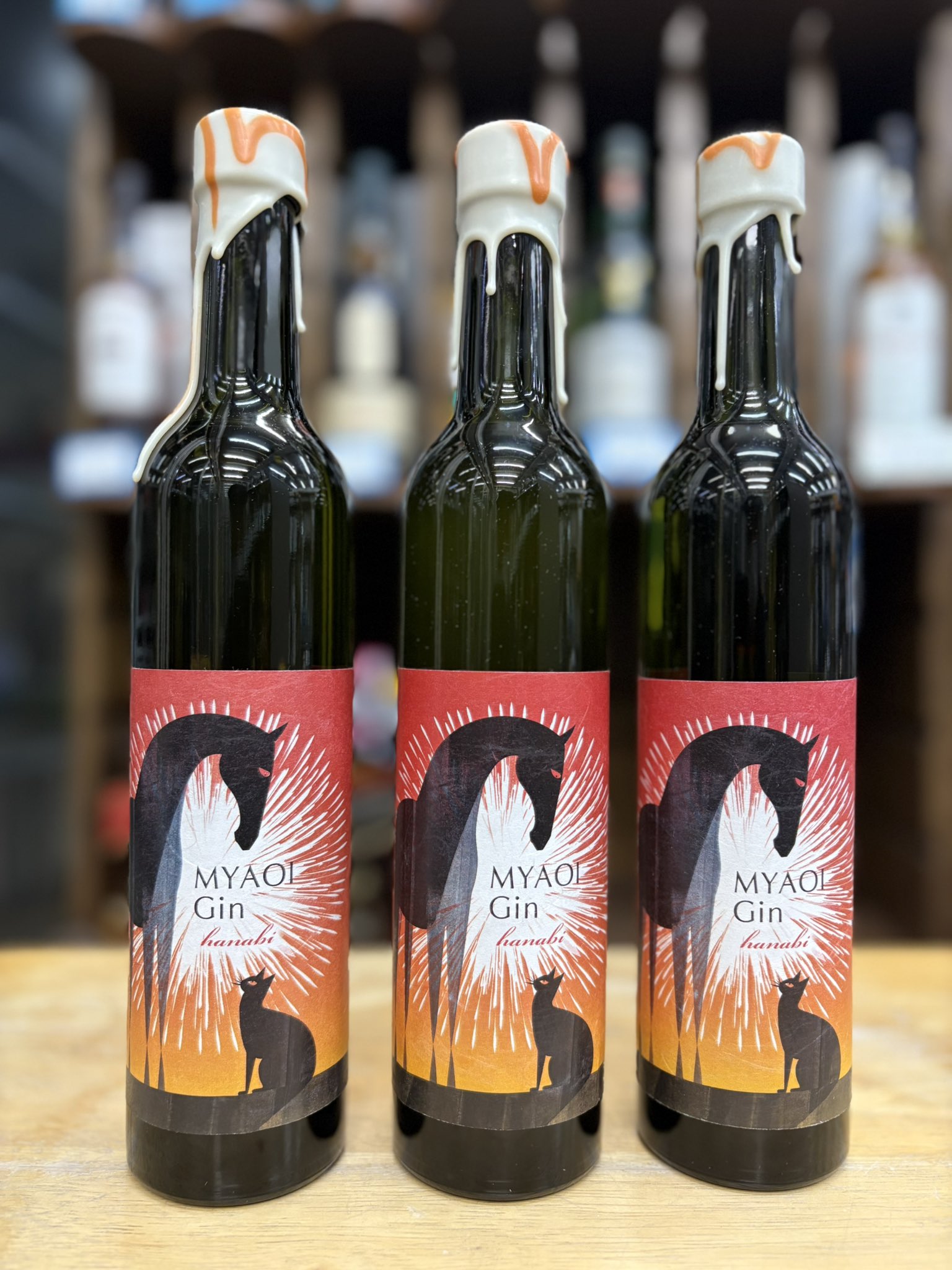 ウイスキー HANABI ウイスキー HANABI 全新「花火」金箔特別版氈酒，正式預售