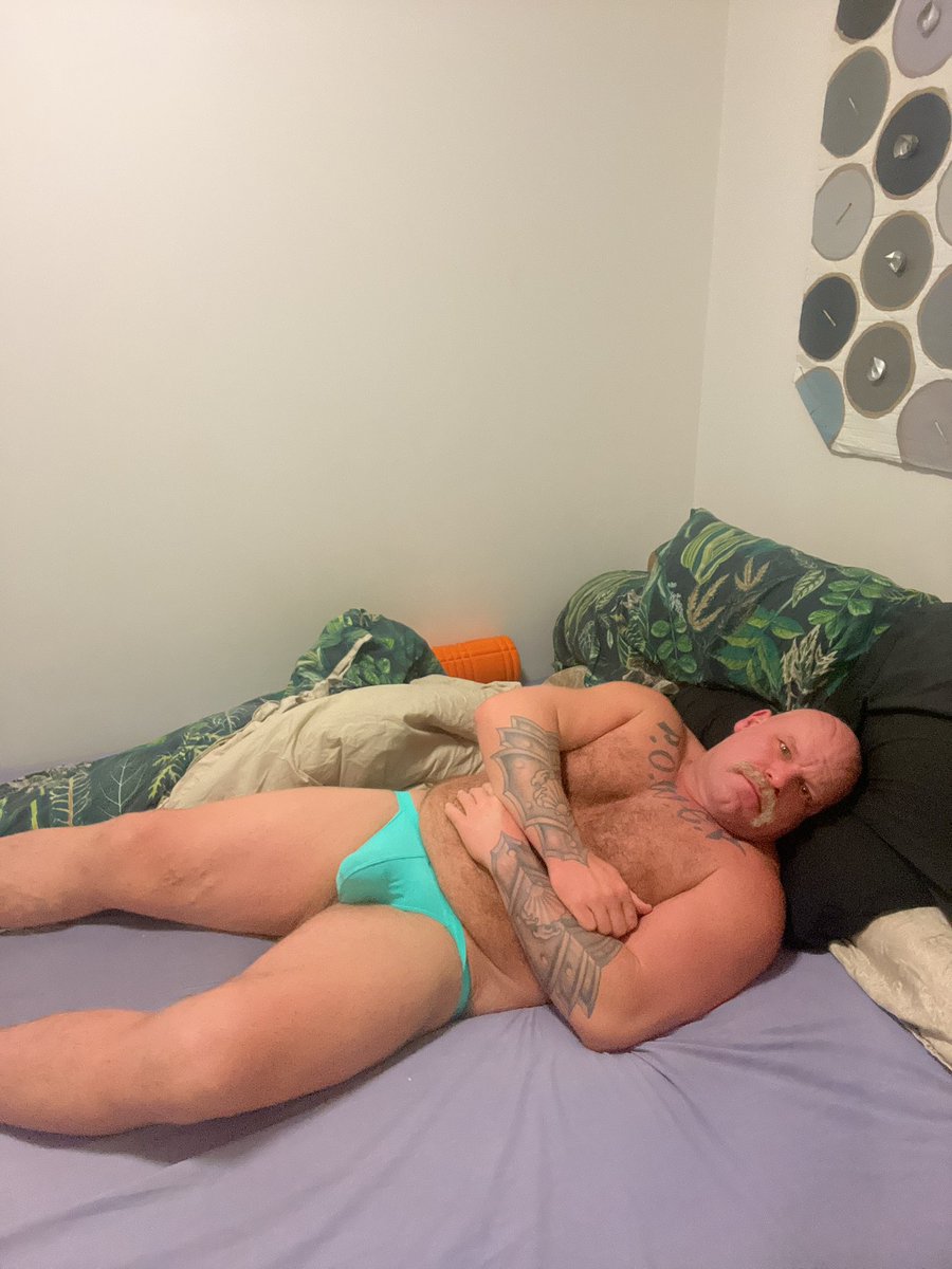 JDchard's tweet photo. Cuddles needed https://t.co/JHNorRWnai