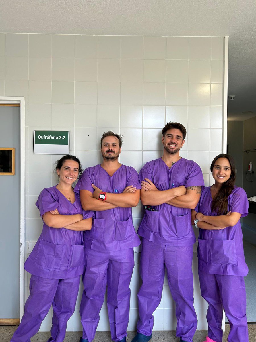 ALeonSalas's tweet photo. ¡Cómo disfrutamos las #ECIRS esta mañana en el @hujuanramon ! Muy orgulloso de mi equipo @UrologiaHJRJ https://t.co/HXONVyoG7F