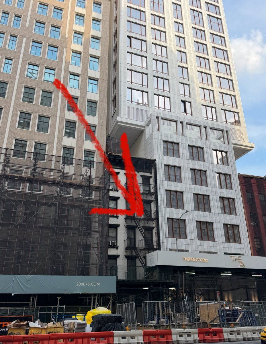 StripMallGuy tweet media