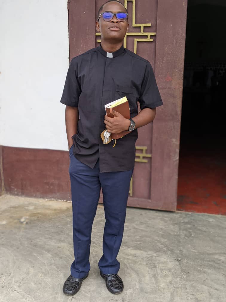 Today marks another lap around the sun ☀️…
Still robed in grace, purpose, and the Roman collar. #HappyBirthdayToMe #OnMissionStill