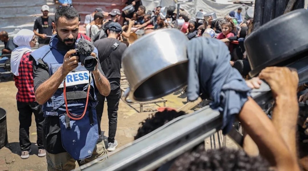 👇👇👇

Lies.
Staged Gaza suffering. 
Then lies again.

Retraction will appear in an extra fine print next month (page 72)