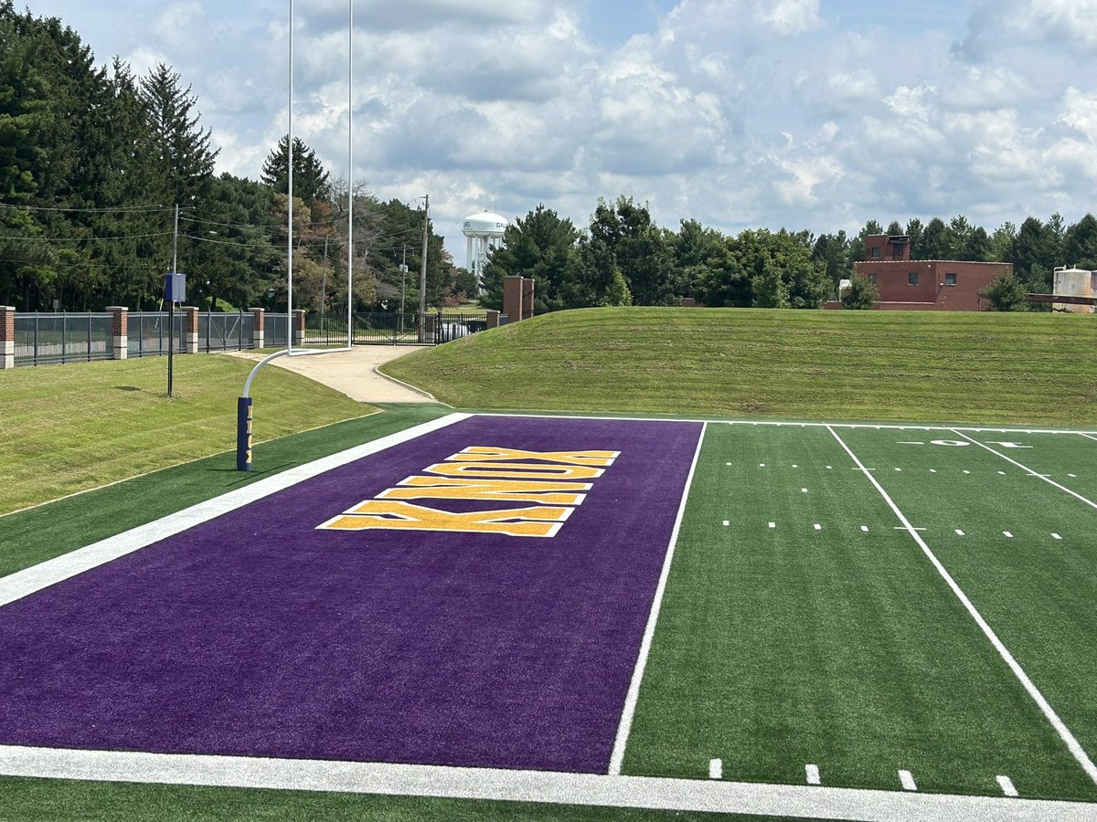 CadenHart77's tweet photo. Thank you to @CoachDomParello and @CoachDoughtyp for having me up to Knox College for a visit! https://t.co/oTnWCx4ciM