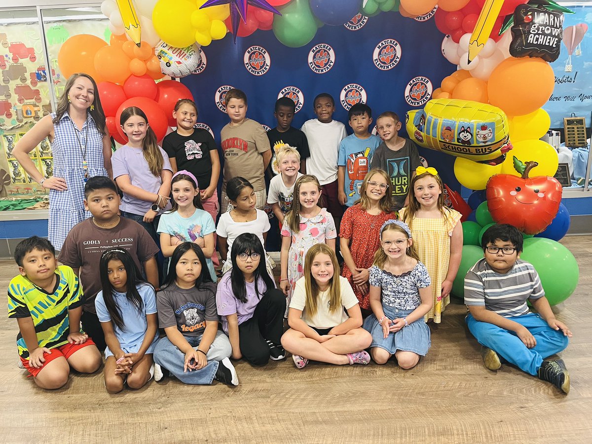 Mrs. Hall's Class tweet media