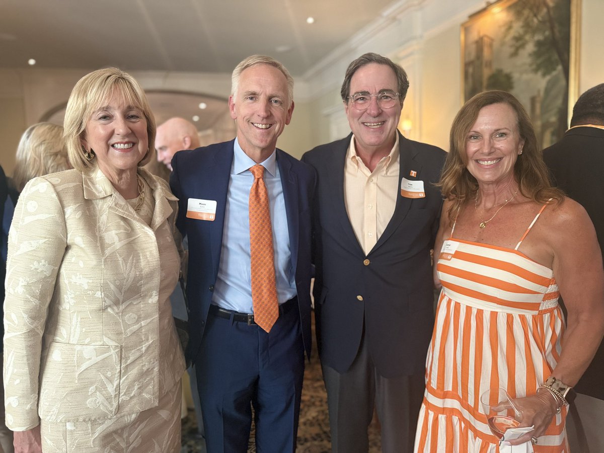 DondePlowman's tweet image. Had a wonderful evening in Nashville with incredible @tennalum and supporters. Love to see the energy, connection, and shared passion for @UTKnoxville. Grateful and inspired by our Volunteer community as we continue to reach the next level as a university!

#GBO #GoVols 🍊