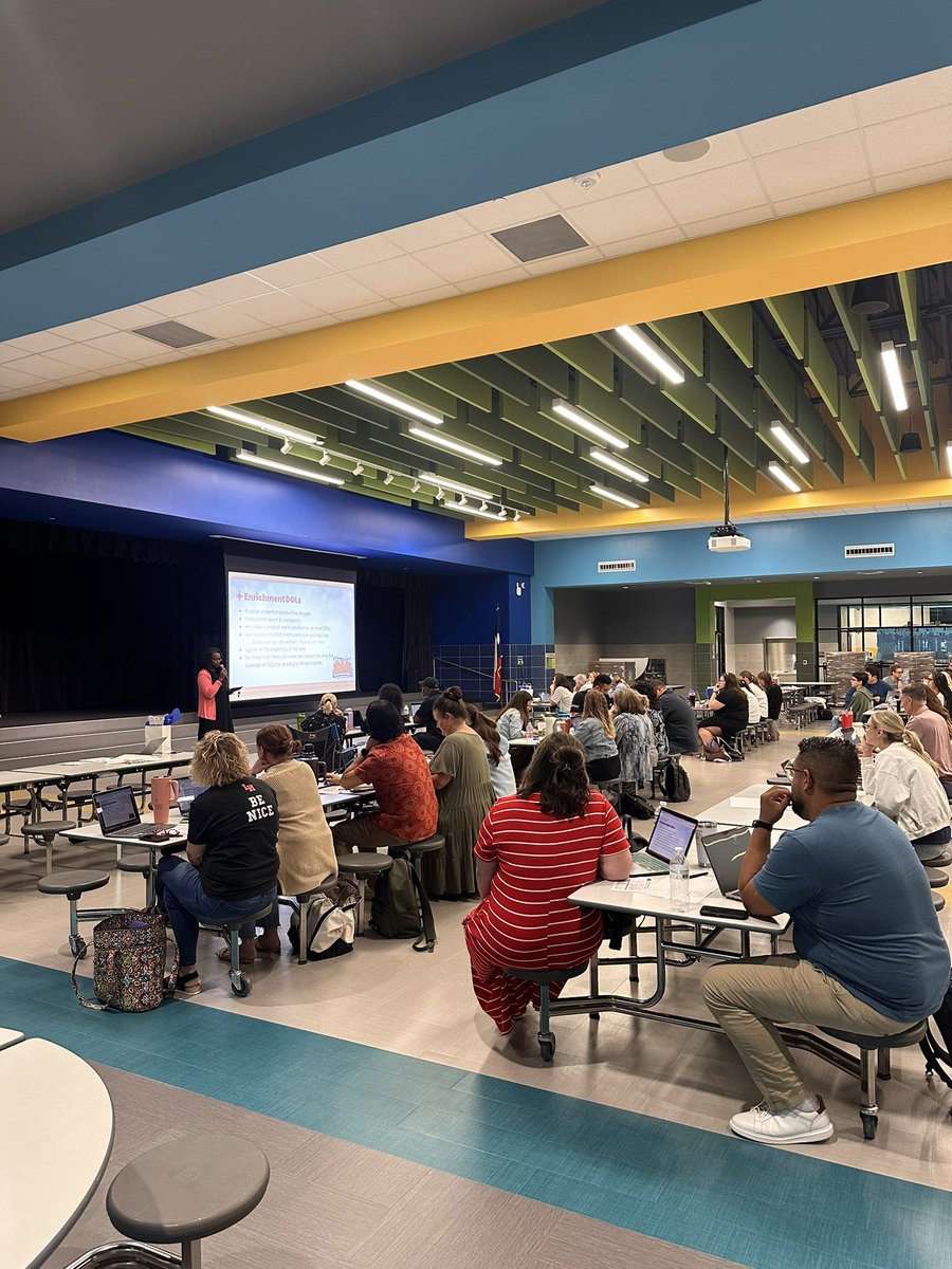 Amazing day of learning at Elementary Districtwide Day!! Loved connecting with so many familiar faces as we prepare to start the school year strong! #RISDDreamBig