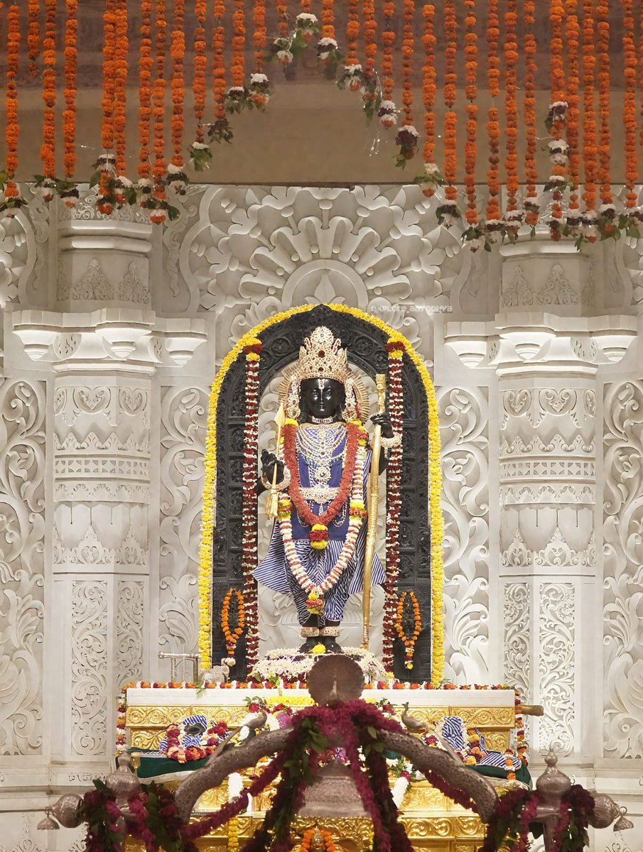 ब्रह्ममुहूर्त की पहली हाजिरी प्रभु के चरणों में ❣️