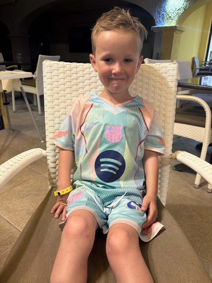 My boys loving their holiday ☀️☀️☀️☀️