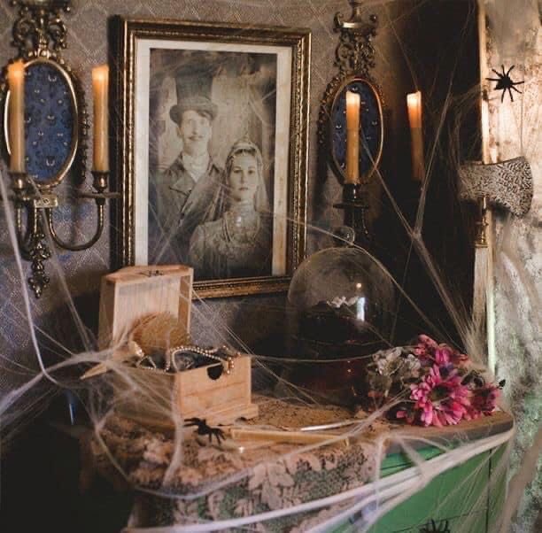 orthoteric's tweet image. What’s everyone’s Halloween decor aesthetics? I’ve always wanted to make my home look like it was haunted. Always been obsessed with ghosts