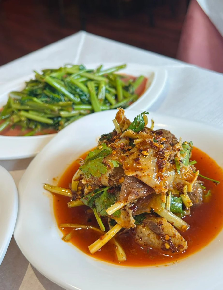 Sichuan Chef Chinese Restaurant .