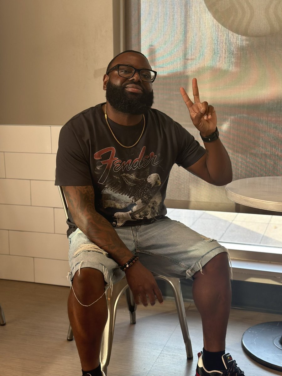 HollywoodChris™ tweet media