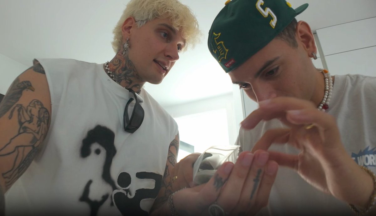 CoscuArmySeries tweet media