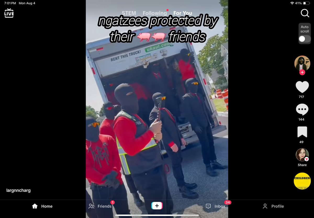 ConnelWhitemane's tweet photo. @uhaul hey your trucks are being used by Nazis again plate number AG-87944 you might need to look into this https://t.co/2YSIprrkwZ