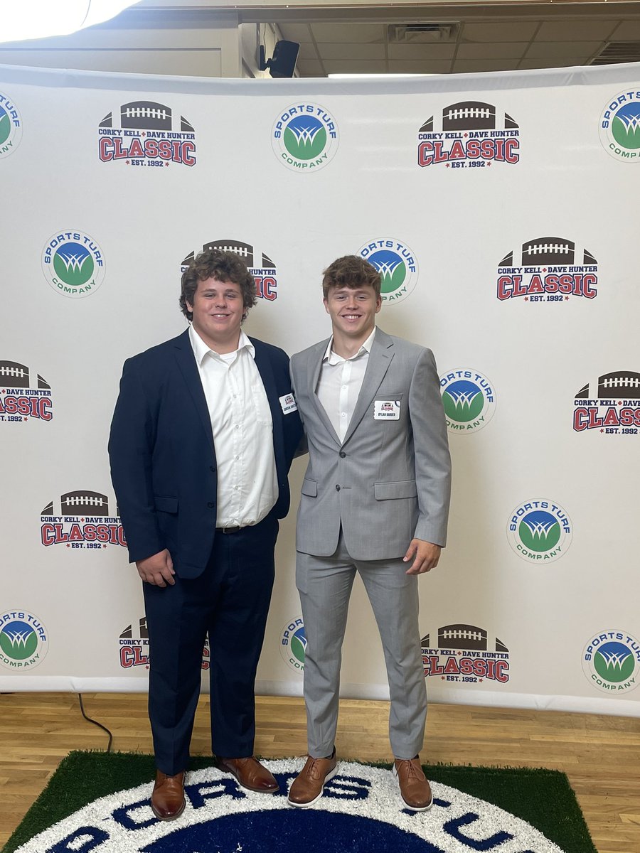 ✭LᴀGʀᴀɴɢᴇ Hɪɢʜ Fᴏᴏᴛʙᴀʟʟ✭ tweet media