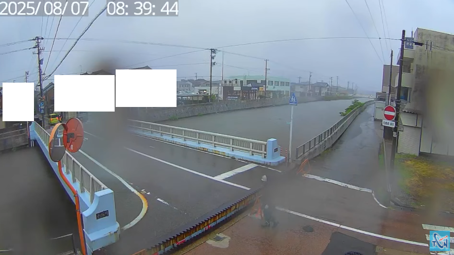 takaoka_cableNW's tweet photo. 高岡市内免橋、渡ることができません。迂回が必要です。 https://t.co/7eFR12boOE