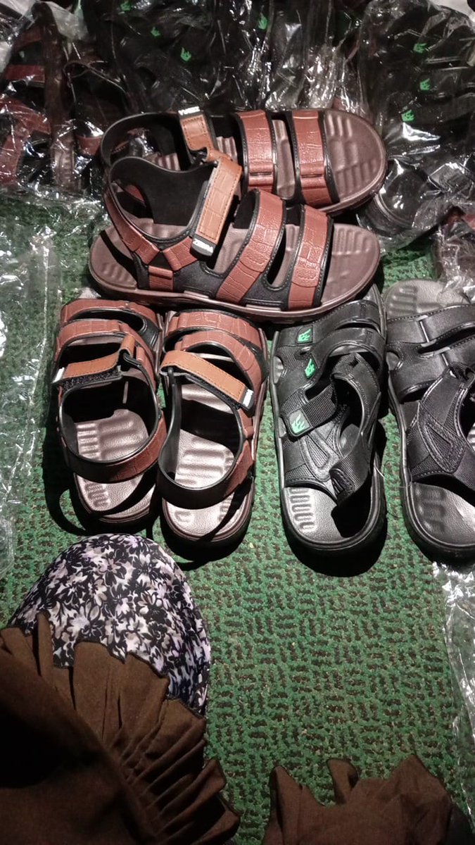 Penflr's tweet photo. A CHILD, A BAG,A SANDAL, SOCKS, BOOKS AND A CHANCE…

Back to School, Back to Hope — Pen Initiatives is on the move.

Upon Resumption by september, we are reaching out to 50+ less privilege student in Kwara state, 
Support the mission, join the value https://t.co/BGJHxxZJae