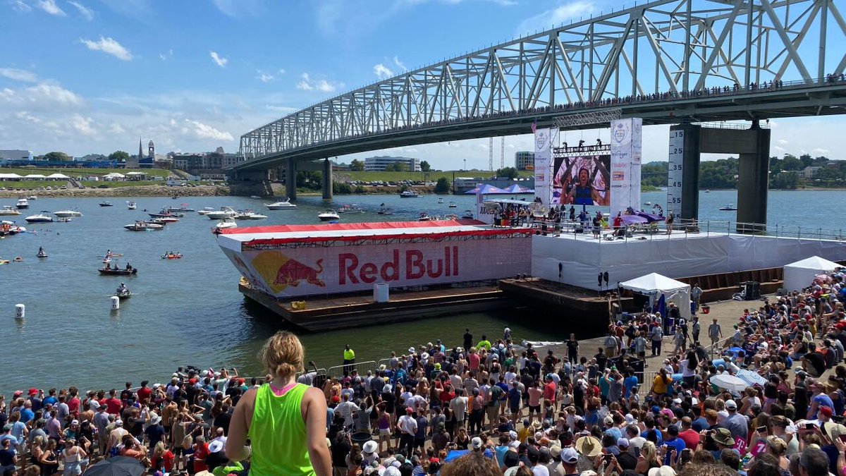 myinnerdork's tweet image. Heading to Cincy on Friday for the weekend to watch Red Bull’s Flugtag 😬