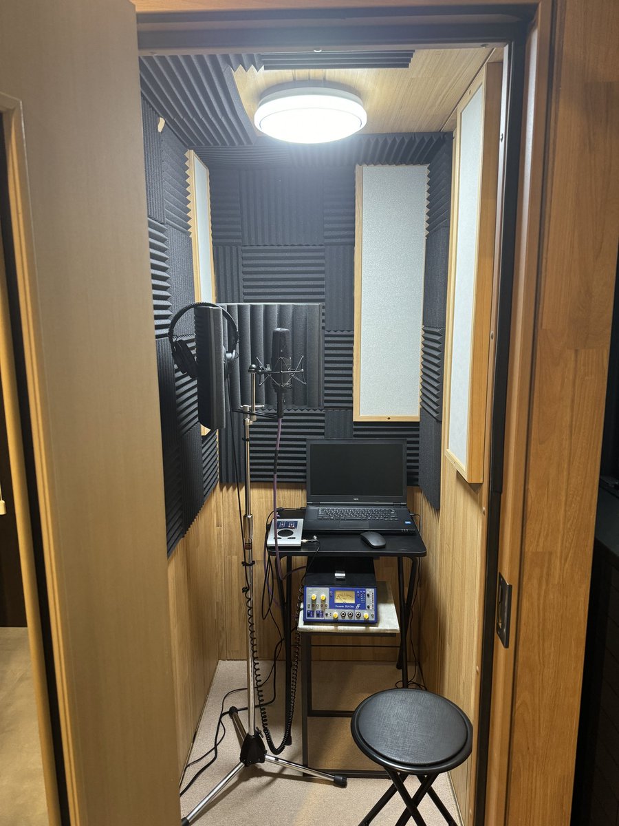 ChosyakaMIX's tweet photo. ヤマハ防音室、お譲りします。
0.8畳アビデックス名古屋市内

手放したいのでオークション形式に変更します。出せそうな金額リプかDMにください🙇‍♂️ https://t.co/n7cQ1Hl0hB